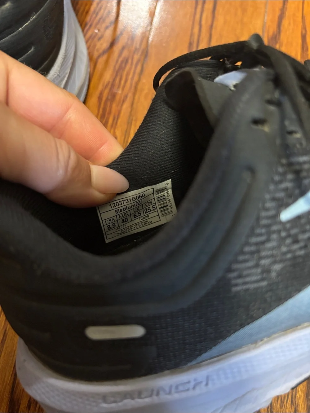 Brooks Launch 9 running shoes Size: 8.5